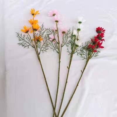 China 2022 Hot Selling Artificial Silk Flowers Small Daisy Flower For Wedding Living Room Outdoor Party Home Decoration for sale