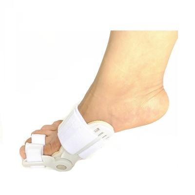 China Toe Corrector 2 Toes Brace Foot Care Haullx Valgus Correction Bunion Splint Using Hinged The Foot for sale