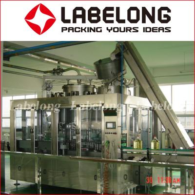 China 304 Stainless Steel 2500BPH Sunflower Oil Filling Machine for sale