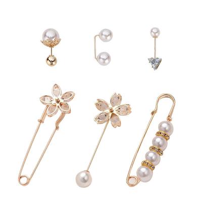 China Fashion Go Party Wholesal 6pcs 2021 Women Clothes Bead Brooch Pin Sets for sale