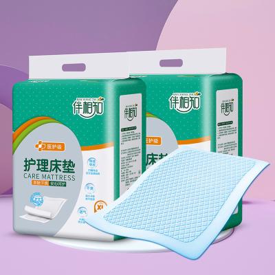 China 3 Layers Blue Disposable Bed Pads 60x90cm Underpads 36x36 for sale