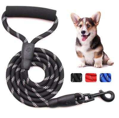 China Custom Cotton Overnight Handle Padded Pet Chain Traction Hooks Dog Rope Reflective Explosion Proof Leash for sale