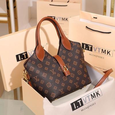 China Fashion private custom vegetable basket bags designer women's TOTE bag high quality genuine leather women's bag for sale