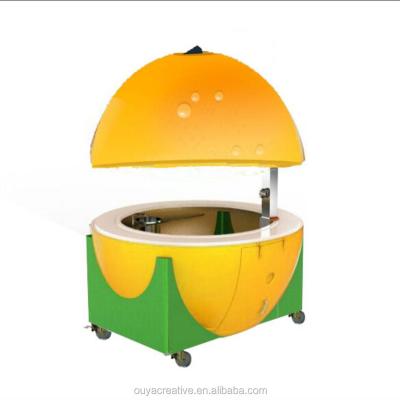 China Water proof fiberglass fruit shae mango concept juice bar stall fruit mall kiosk creative design for sale