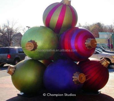 China Water Proof Fiberglass Christmas Ornament Ball Pile For Indoor Outdoor Xmas Holiday Display for sale