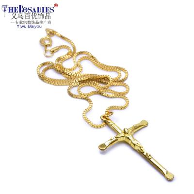 China Religious 18k Gold Plated Christ Crucifix Cross Necklace Pendant With Chain Jesus Religious Fashion Metal Crucifix Promotion Gift for sale