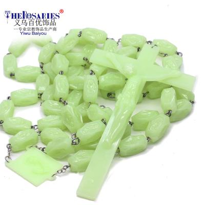 China Religious Luminous Yole Beads Rosary Necklace Gift Religious St Satues Prayer Beads for sale