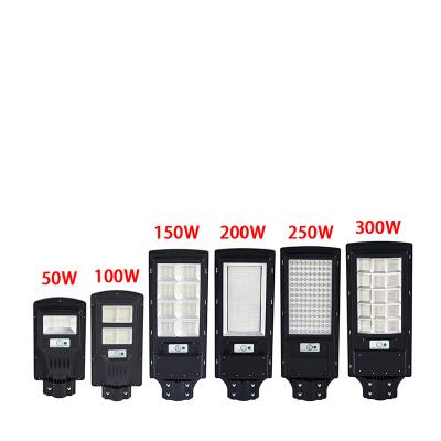 China Outdoor Street 120w 60w Smart Solar ROAD Lights All In One 70w 2000 Watt IP65 Bright Solar Wall Street Lights Led 300 600 2000w for sale