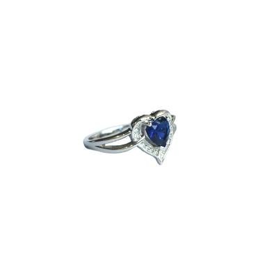 China FASHIONABLE Elegant Heart Shaped Blue Sapphire 925 Sterling Silver Ring for sale