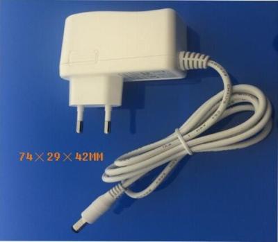 China Adaptador de fuente de alimentación de 18 voltios 400mA en venta