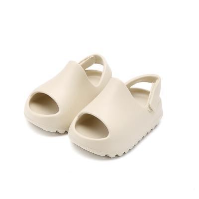 China Around 2022 Cute Slide Soled Slippers Summer Children Fashion Indoor Thick Children Sandals for sale