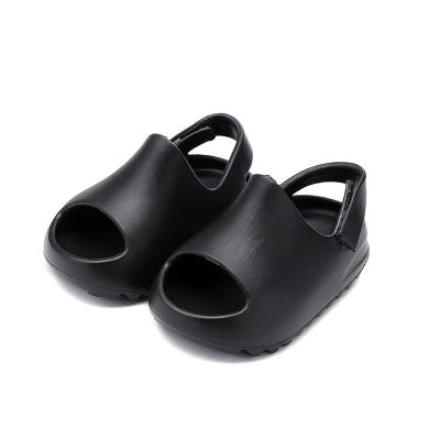 China Round Customized Wholesale Indoor Outdoor Soft Bottom Eva Beach Summer Slides Sandals yezzy Slippers for sale