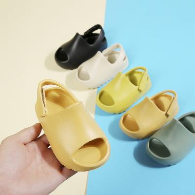 China Damping thick-soled sandals home coconut slippers high heel summer children's and middle-aged slippers boys and girls baby sandals for sale