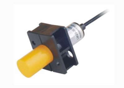 China CM20 600Hz Resin Capacitive Proximity Sensor Three Wire Vibration Proof 50MΩ for sale