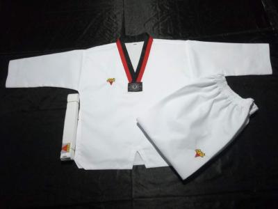 China 110-180cm High Quality Cotton/polyesterTaekwondo uniform martial arts clothes for sale