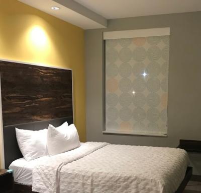 China Minimalist Hilton Hotel Room Window Blackout Tru Review Drapes Shade for sale