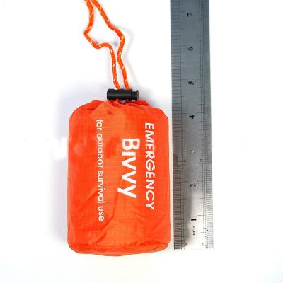 China Mom Disaster Relief and Cold Prevention Emergency Mylar Sleeping Bag Survival Emergency Sleeping Bag for sale