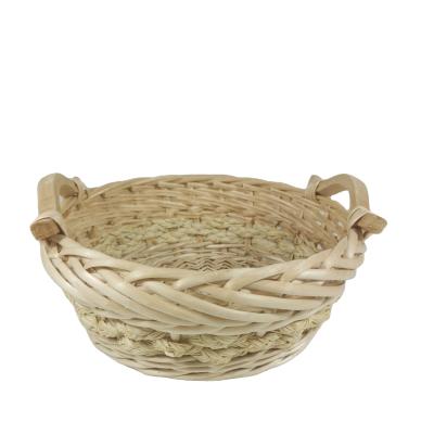 China China Factory China Natural Willow Material Gift Packing Handwoven Round Wicker Basket Tray for Fruit and Storage for sale