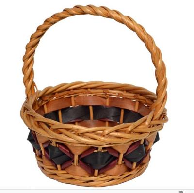 China Wholesale Cheap Empty Wicker Basket Suppliers Wicker Fruit Basket Gift Basket With Handle for sale