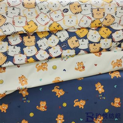 China Best Selling Manufacturer Bed Sheet Fabric Kids Cotton Twill Patchwork Cloth Diy Sewing Quilting Fat Quarters Material zu verkaufen