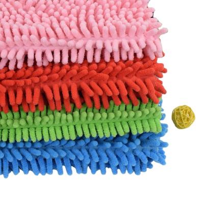 Cina Wrinkle Resistant Hot Sales Chenille Cleaning Microfiber Chenille Cloth 100% Polyester Blanket Chenille Shaggy Fabric Microfiber Mop Cloth in vendita