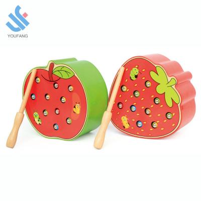 China YF-J087 Portable Kids Educational Wooden Toys Learning Magnetic Fruit Insect Game Worm Catching Wooden Catch Toys for sale