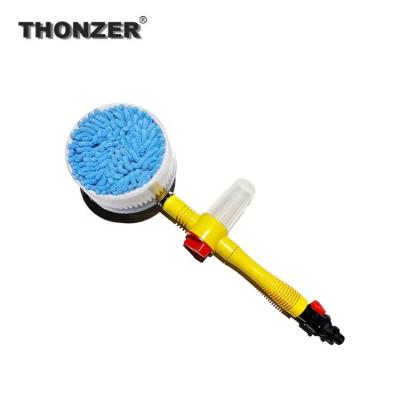 Cina 360Â ° New Automatic Rotating Brush Head Rotating Car Wash Brush 360 Degree Rotating Water Flow Car Wash Brush With Soap Dispenser Long in vendita