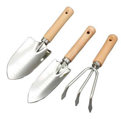 China Iron Chrome Plated + Wooden Handle 3 Pieces Set Mini Garden Tools Spatula Rake Seedling Machine For Outdoor Potted Flowers Iron Wooden Handle for sale