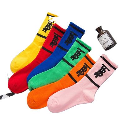 China Wholesale Unisex Crew Socks QUICK DRY Sports Socks Luxury Design Sock For Man for sale