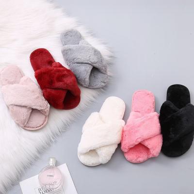 China Fashion Trend Winter Home Slippers Shoes Furry Female Open Toe Slides Women Warm Faux Fur Cross Soft Plush Ladies Slippers for sale