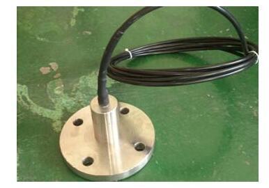 China Immersion Flange level transducer with HART For Shipping HPT-33 for sale