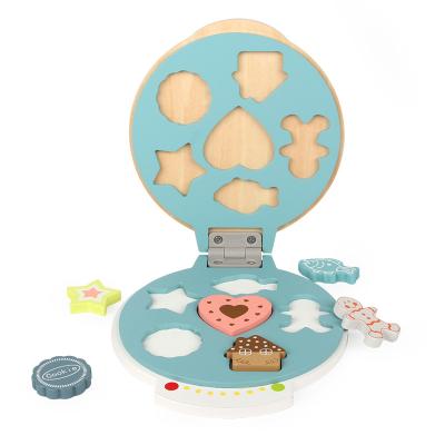 China Kids ECO-FRIENDLY Kindergarten Toys Kitchen Tools Crepe Machine Wooden Kitchen Toy for sale