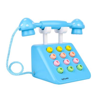 China Montessori Eco-friendly Material Educational Pretend Wooden Toy Role Play Game Phone Toy For Girl Toys for sale