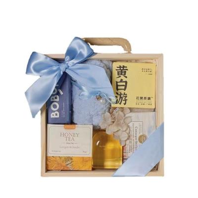 China Alumni Relations/Class Reunions Acrylic Transparent Portable Wooden Box for Gift Bag for sale