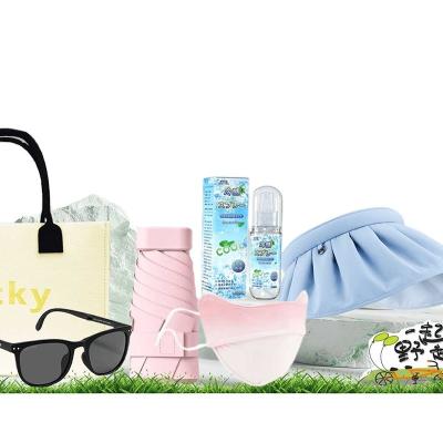 China Summer Sunscreen Combo Set Employee Benefits Present Gift Selection with Cooling Towel for sale