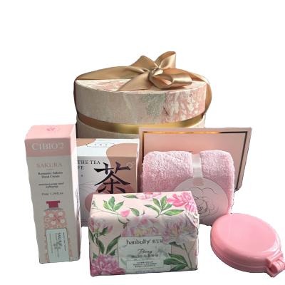 China Presentation Gift Set 2024 Pink Creative Wedding Gifts for Bridesmaids to Guests for sale