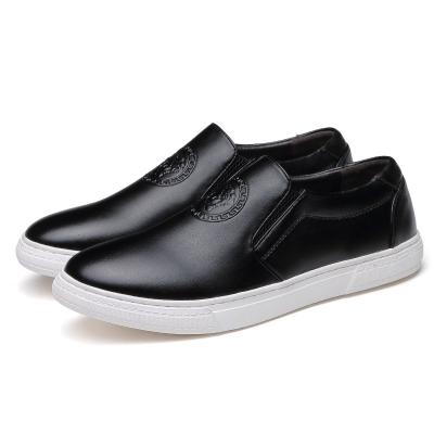 Cina OEM ODM Uomo Slip On Scarpe da ginnastica in pelle Nero / Marrone Con Sole Bianca in vendita