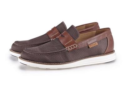 China Sapatos de luxo Slip On Men's Casual EVA Sapatos de sola leve à venda