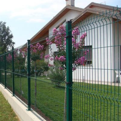 China Multifunctional Easily Assembled PVC Coated Wire Mesh Fence Security 3D Triangle Bend Fence for sale