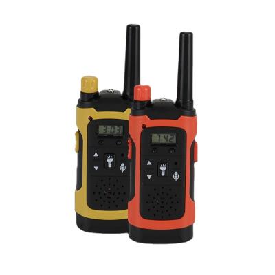 China Plastic Professional Walkie Talkie Smartphone Handheld Wireless Long Distance Kids Walkie Talkie Toys for sale