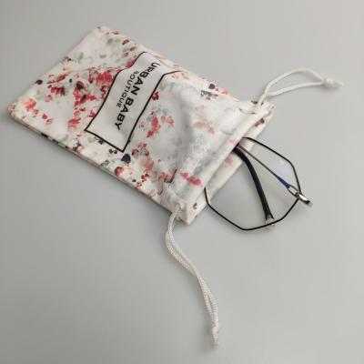 China Custom Packing Bag Fashionable Logo Wholesale Microfiber Sunglasses Bag Pouches for sale