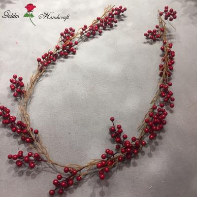 China Plaza QSLH-A3348 Foam Berry Artificial Red Berry Garland For Christmas Garland for sale