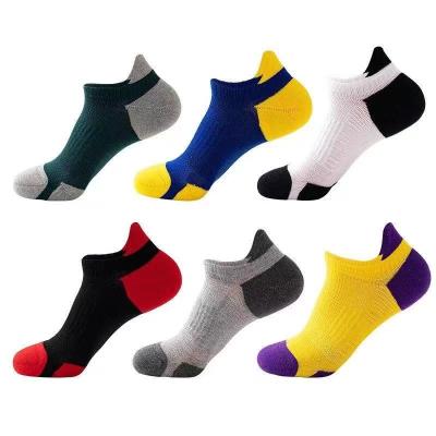 China Breathable Production Of Mens Sports Compression Socks And Cotton Basketball Socks for sale