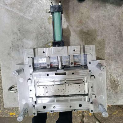 China Professional PET Mold Maker Customized Service Mold Maker for sale