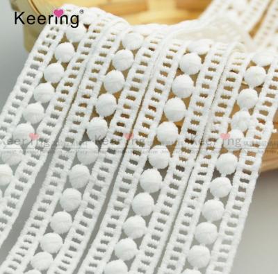 China Wholesale viable hot sale milk yarm embroidery 3d flower lace fabric trimming for sale