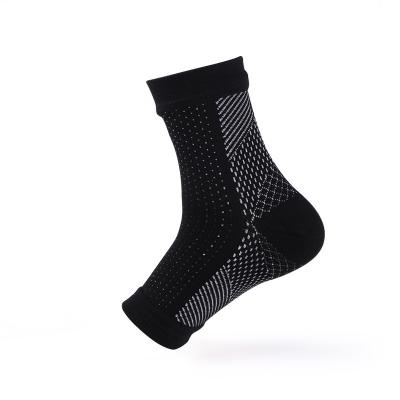 China New Summer Basketball Socks Nylon Compression QUICK DRY Sports Protect Ankle Socks for sale