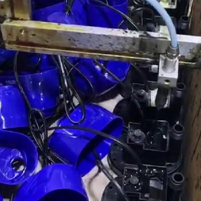 China Epoxy Glue Potting Machine 220V Epoxy Mixing And Dispensing Machine For Water Pump for sale
