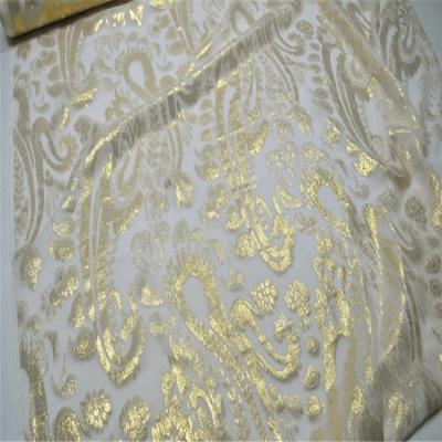 China Best Selling Good Quality Organic Silk Paisley Pattern Jacquard Lurex Metallic Silk Fabric For Lady Clothes for sale