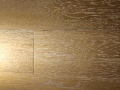 China wire brushed oak engineered wood flooring for sale