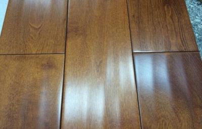 China hand scraped maple solid wood flooring for sale